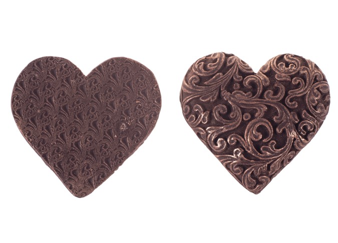 Шоколадное сердце из двух частей